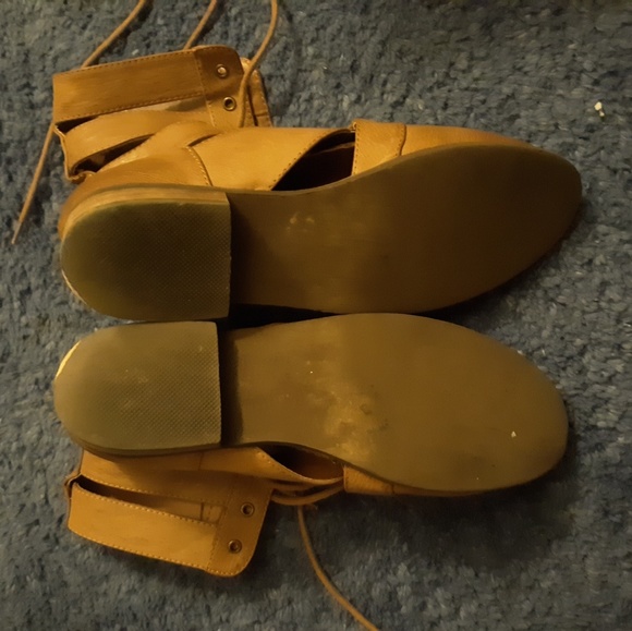 Heeled short boots.. - Picture 3 of 10